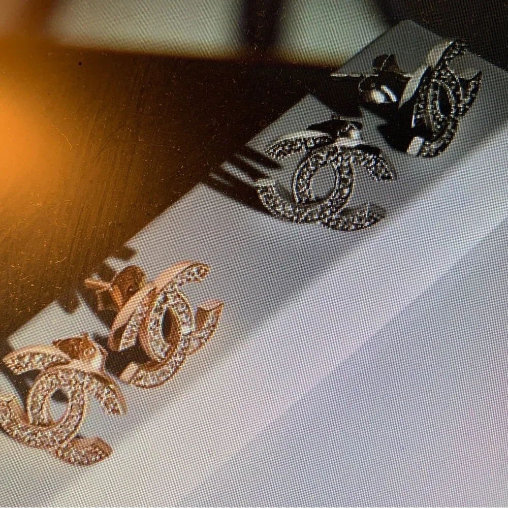 Absolutely stunning cc earrings brand new, rare and collectible. Must have! - Picture 11 of 13